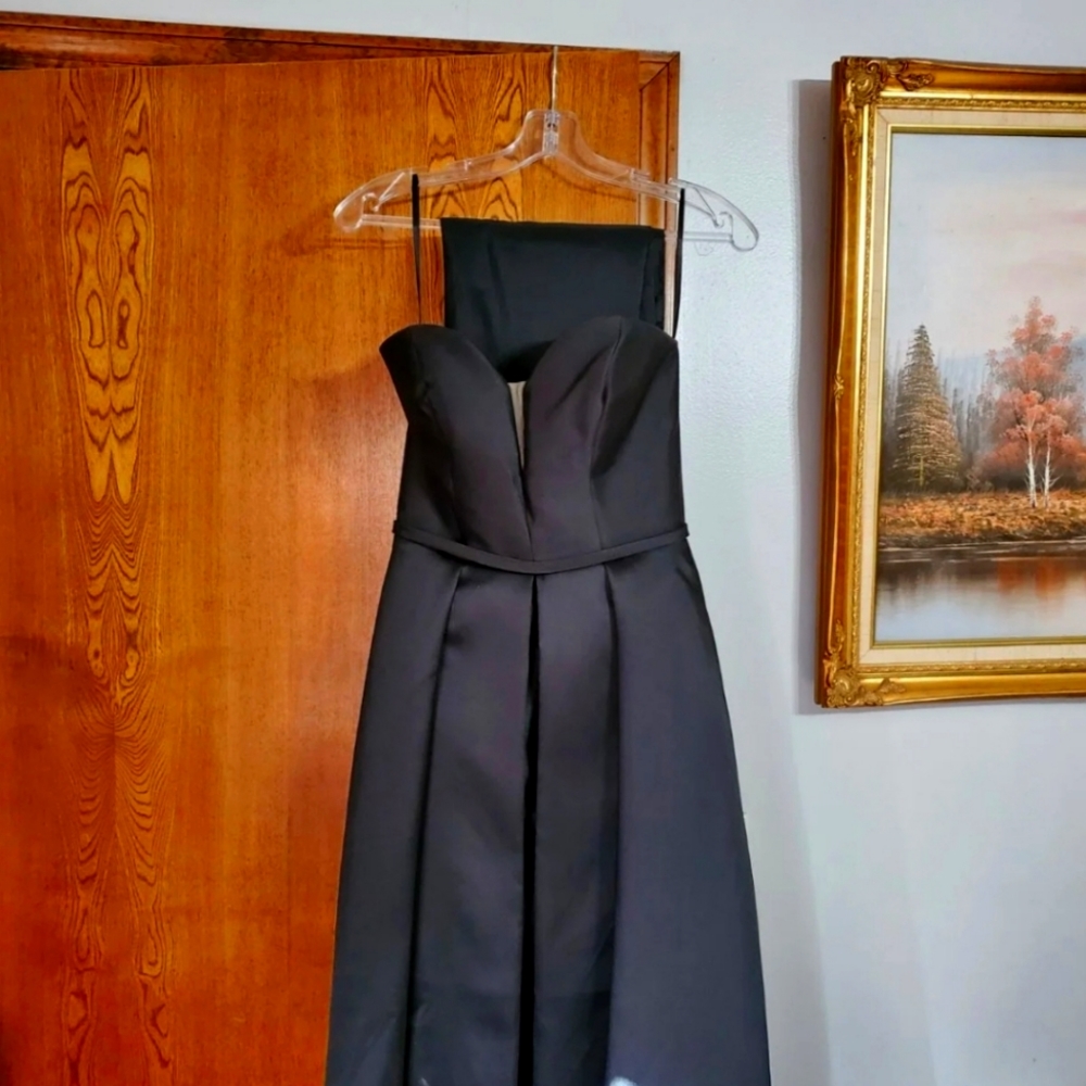 Black prom dress. High low